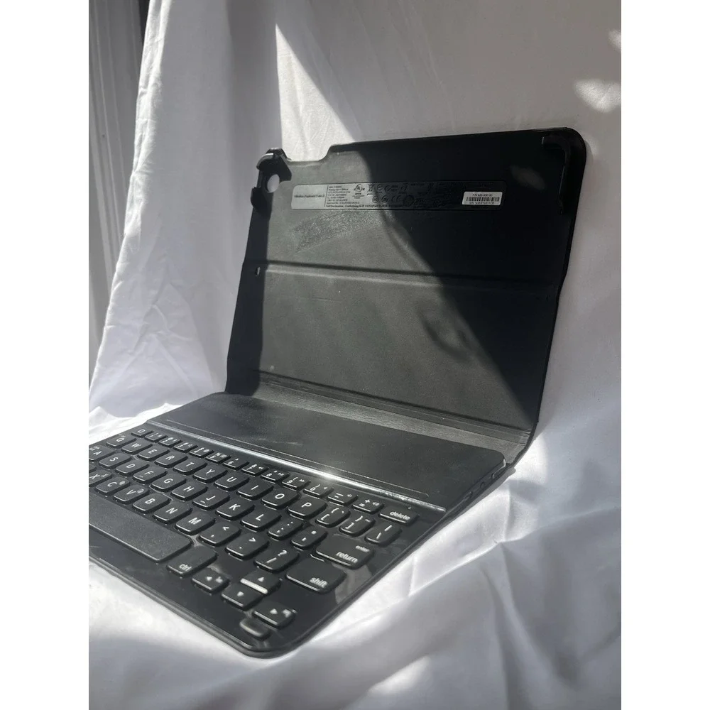 Logitech ultrathin keyboard